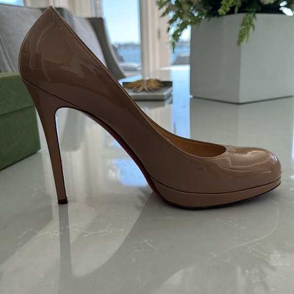 Christian Louboutin heels - Picture 7 of 8